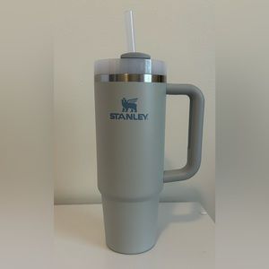Stanley 30oz tumbler